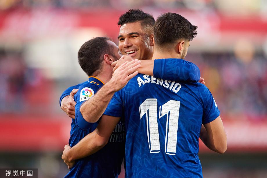 与此同时 与此同时