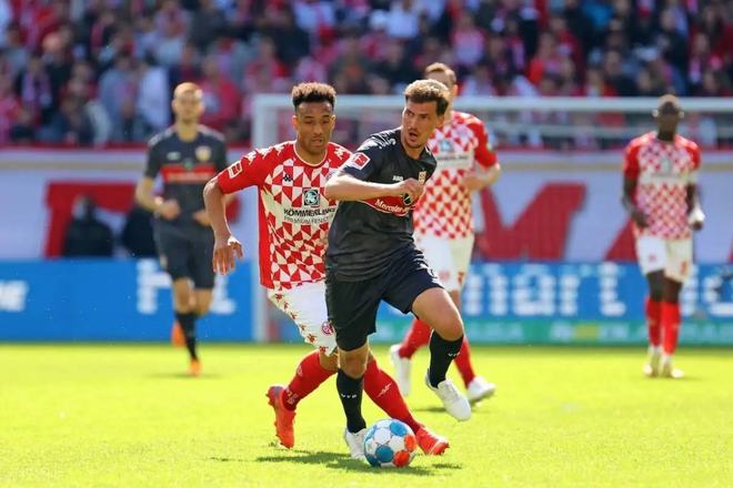 率明显高于 率明显高于